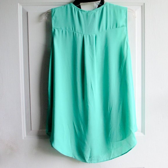 Cato Women's High-Lo Blouse with Tie Size: Large - Picture 2 of 7